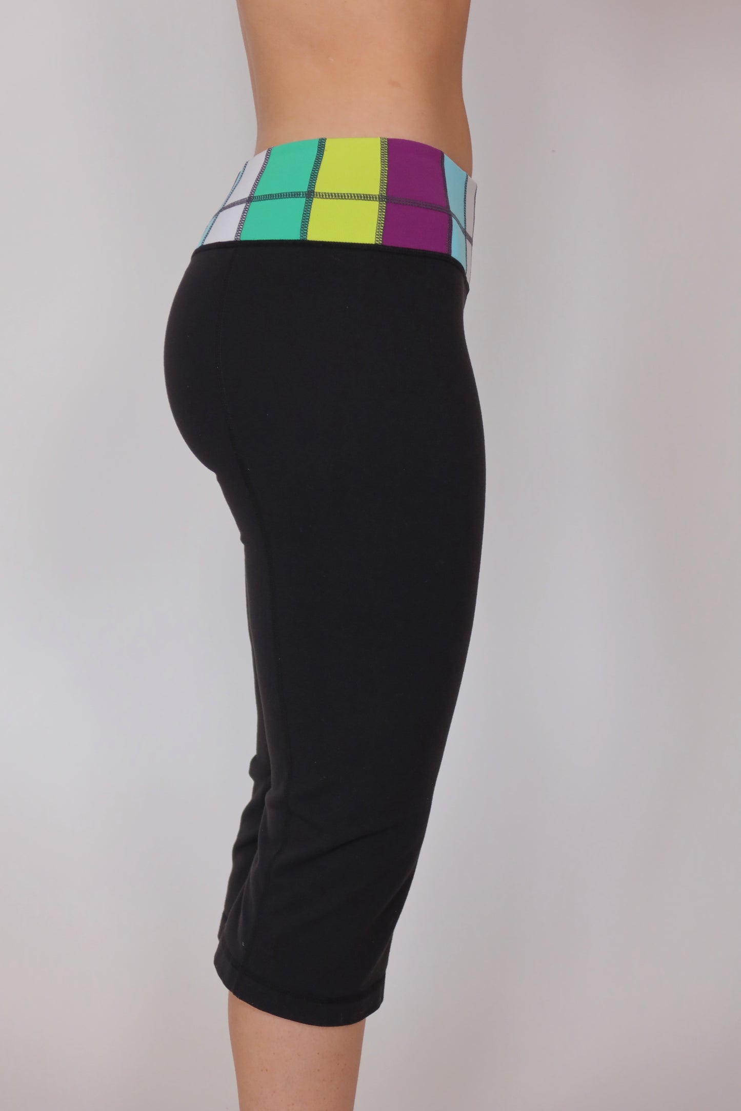 lululemon colourful waistband capri