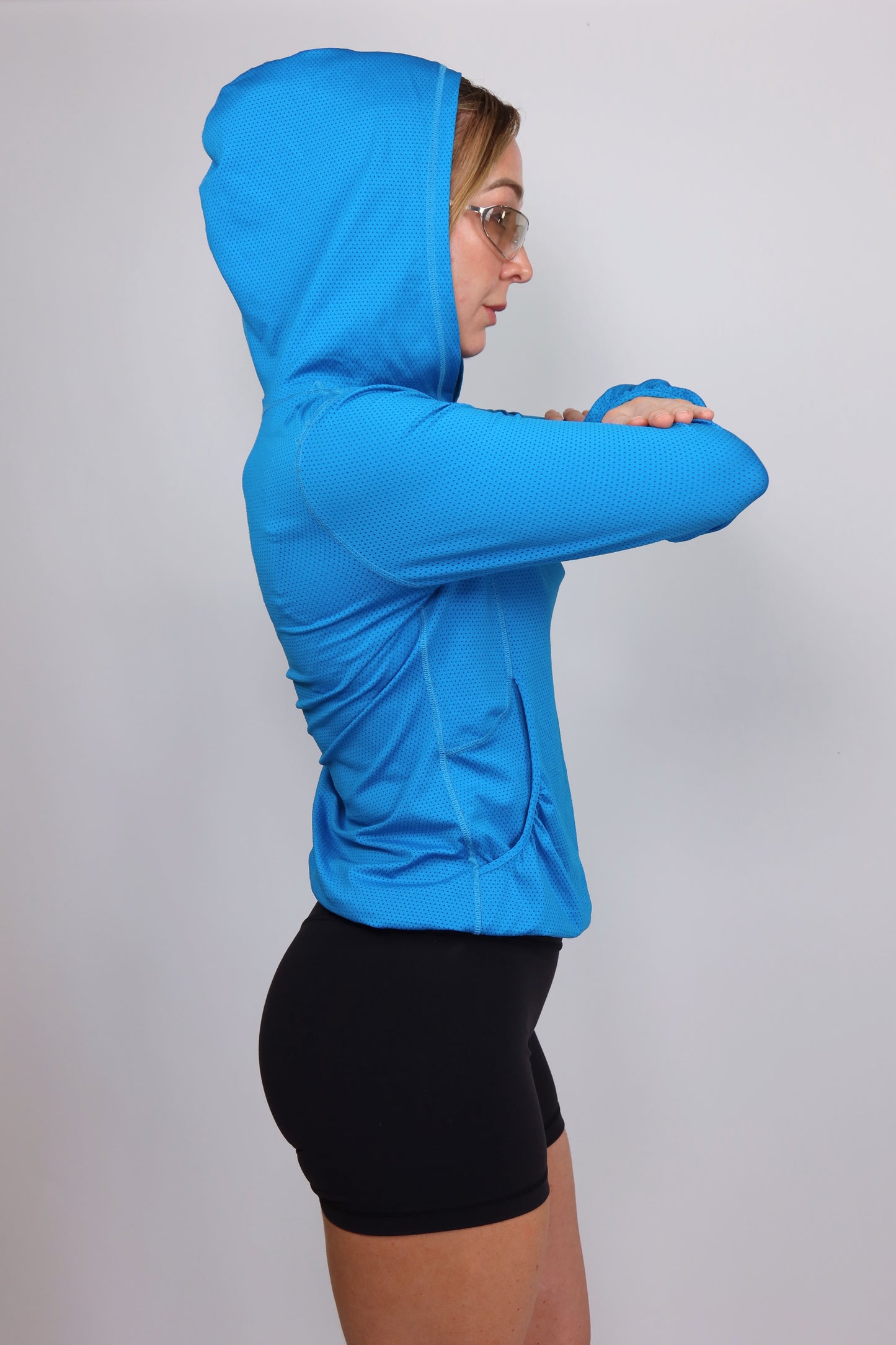 lululemon lightweight hooded long sleeve