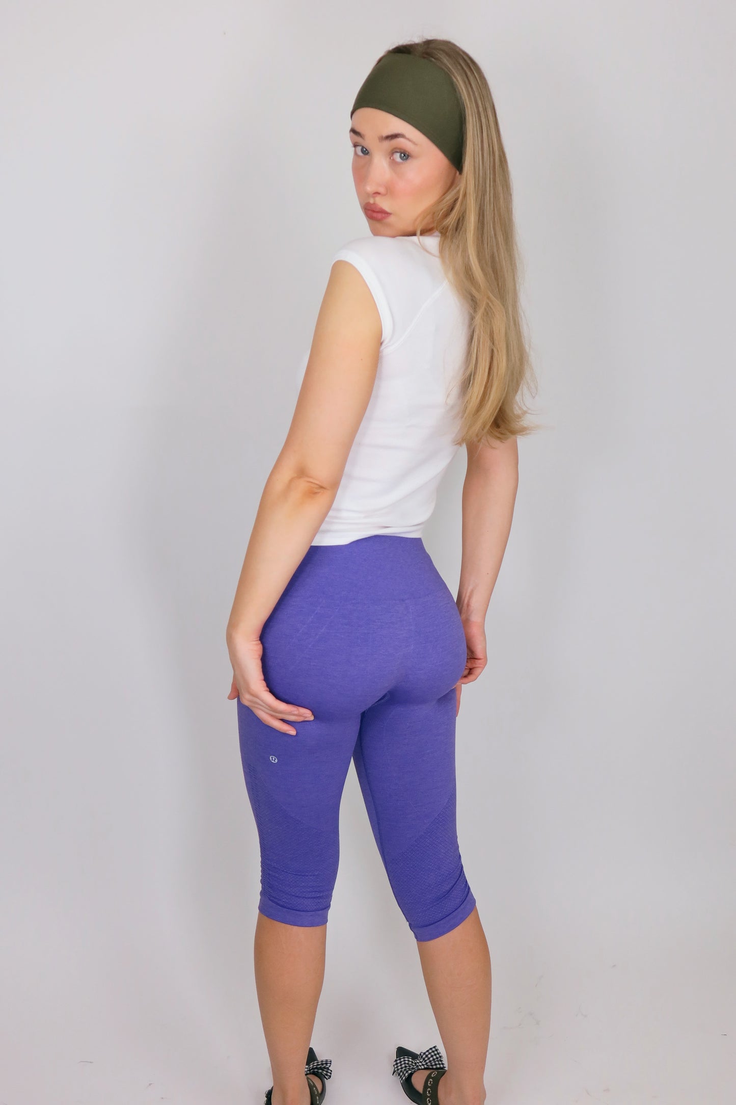 lululemon purple capri