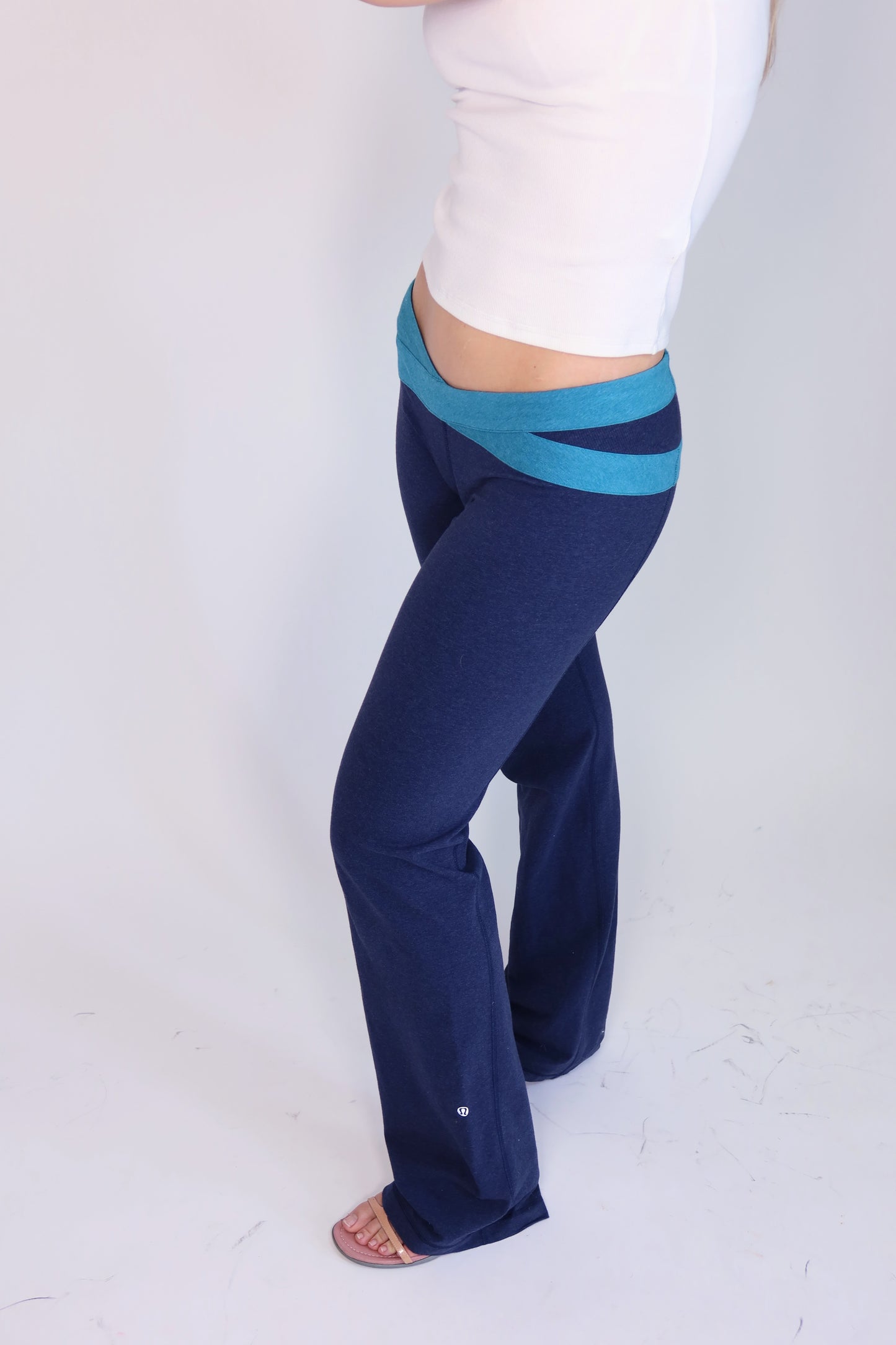 lululemon blue striped pants