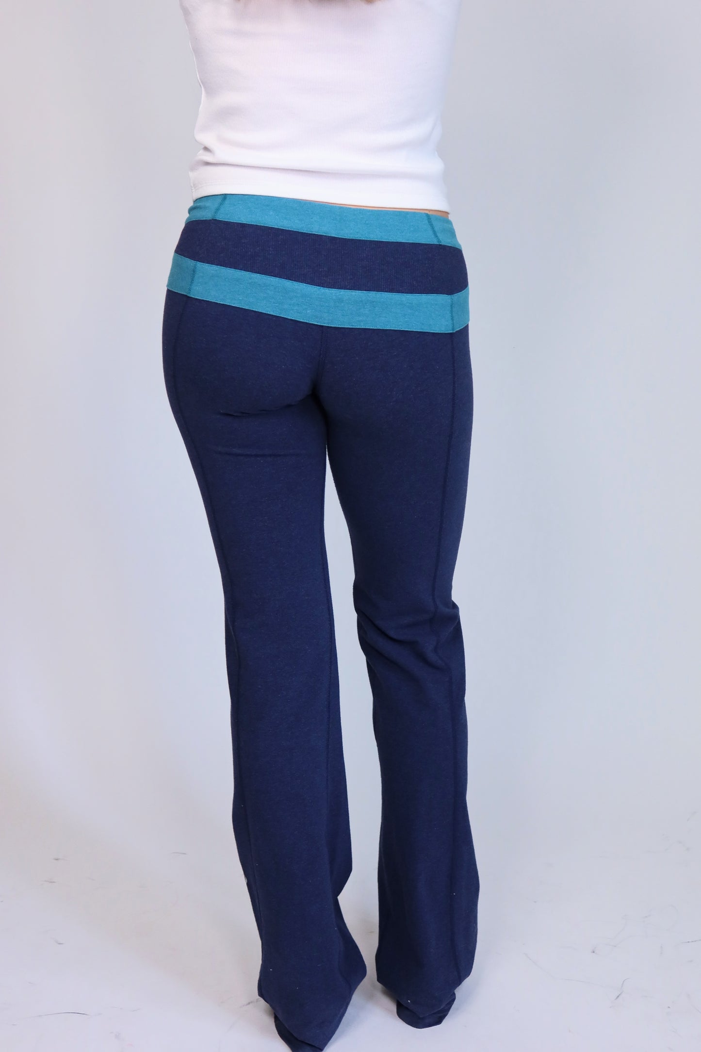 lululemon blue striped pants