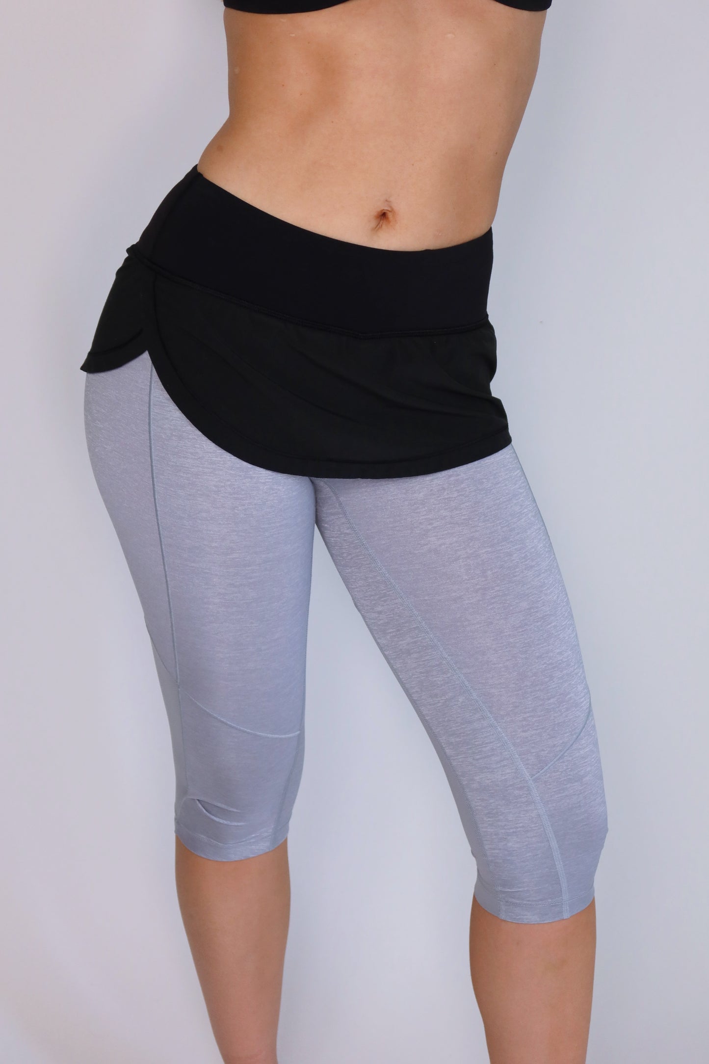 lululemon grey and black skapri