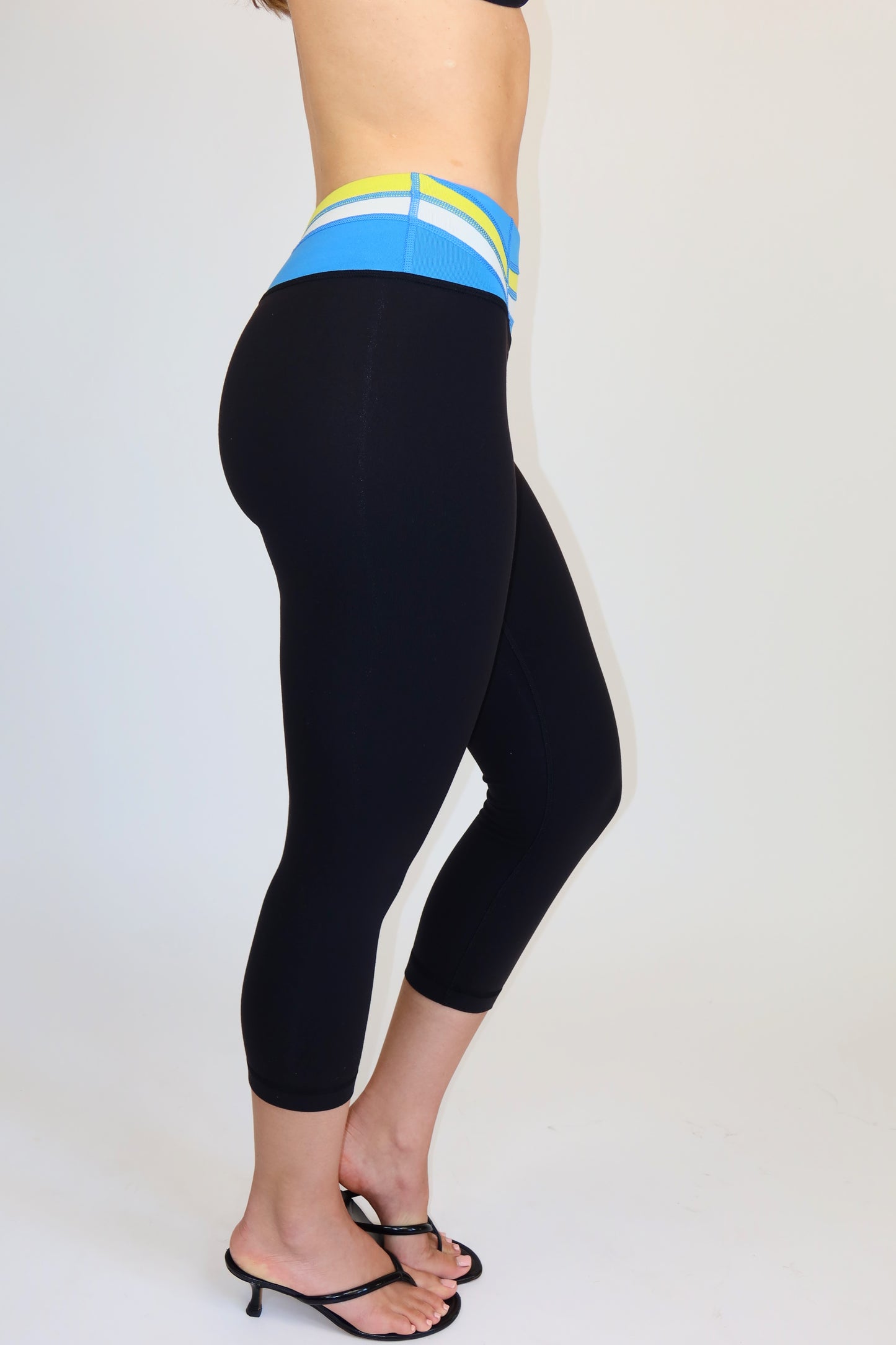 lululemon multi-colour strap capri