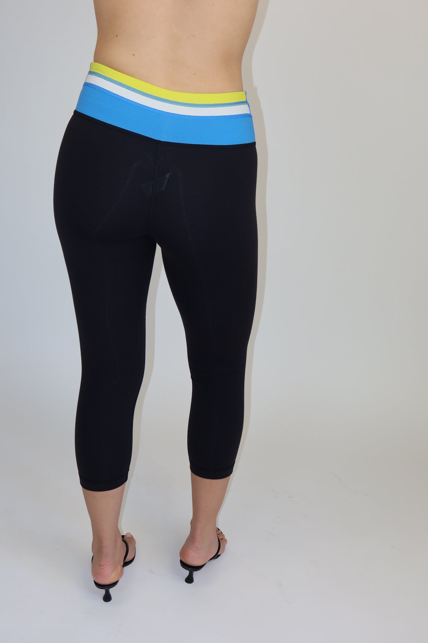lululemon multi-colour strap capri