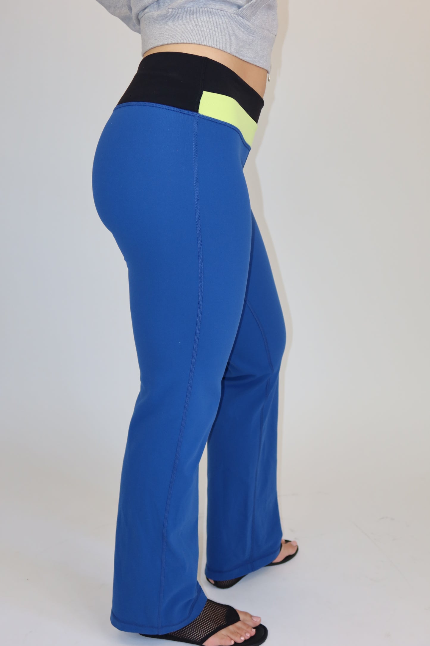 lululemon low rise flare pant
