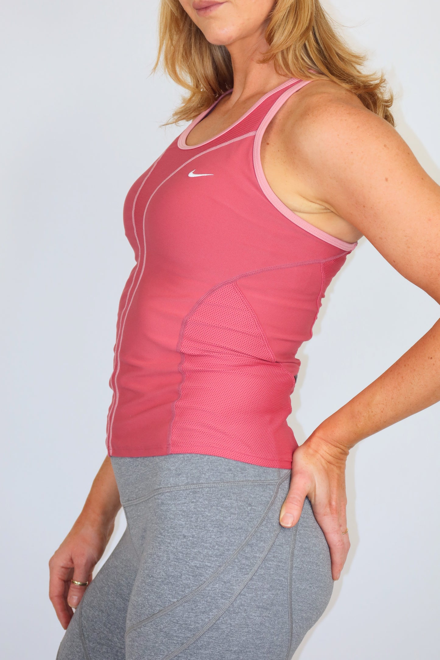 nike pink top