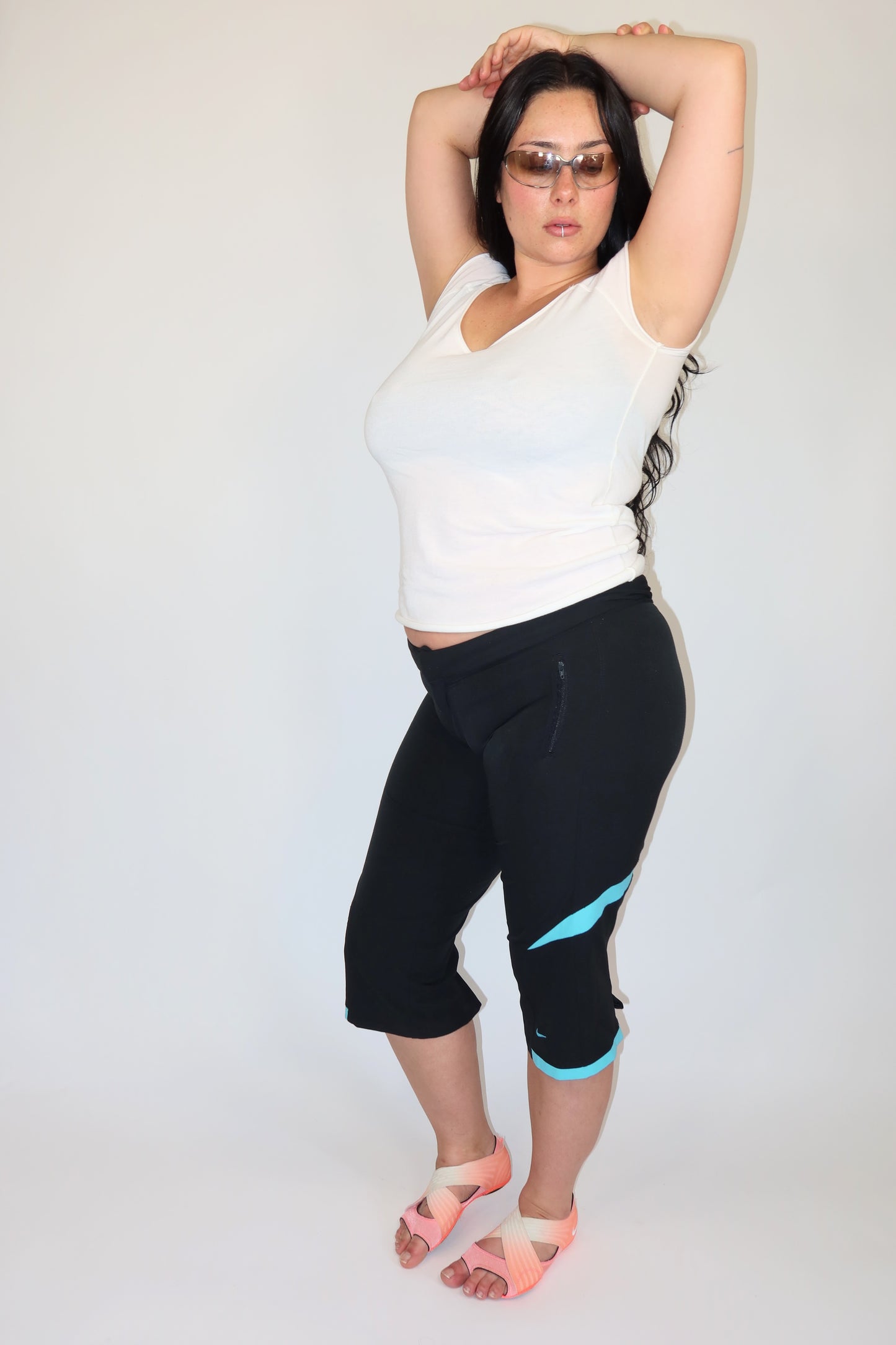 nike blue and black capri