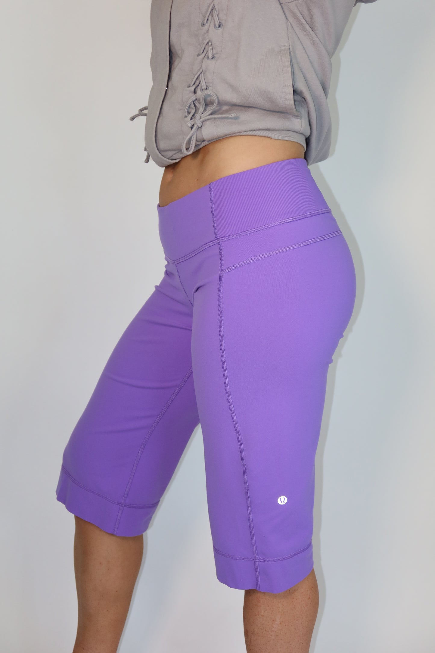 lululemon purple capris