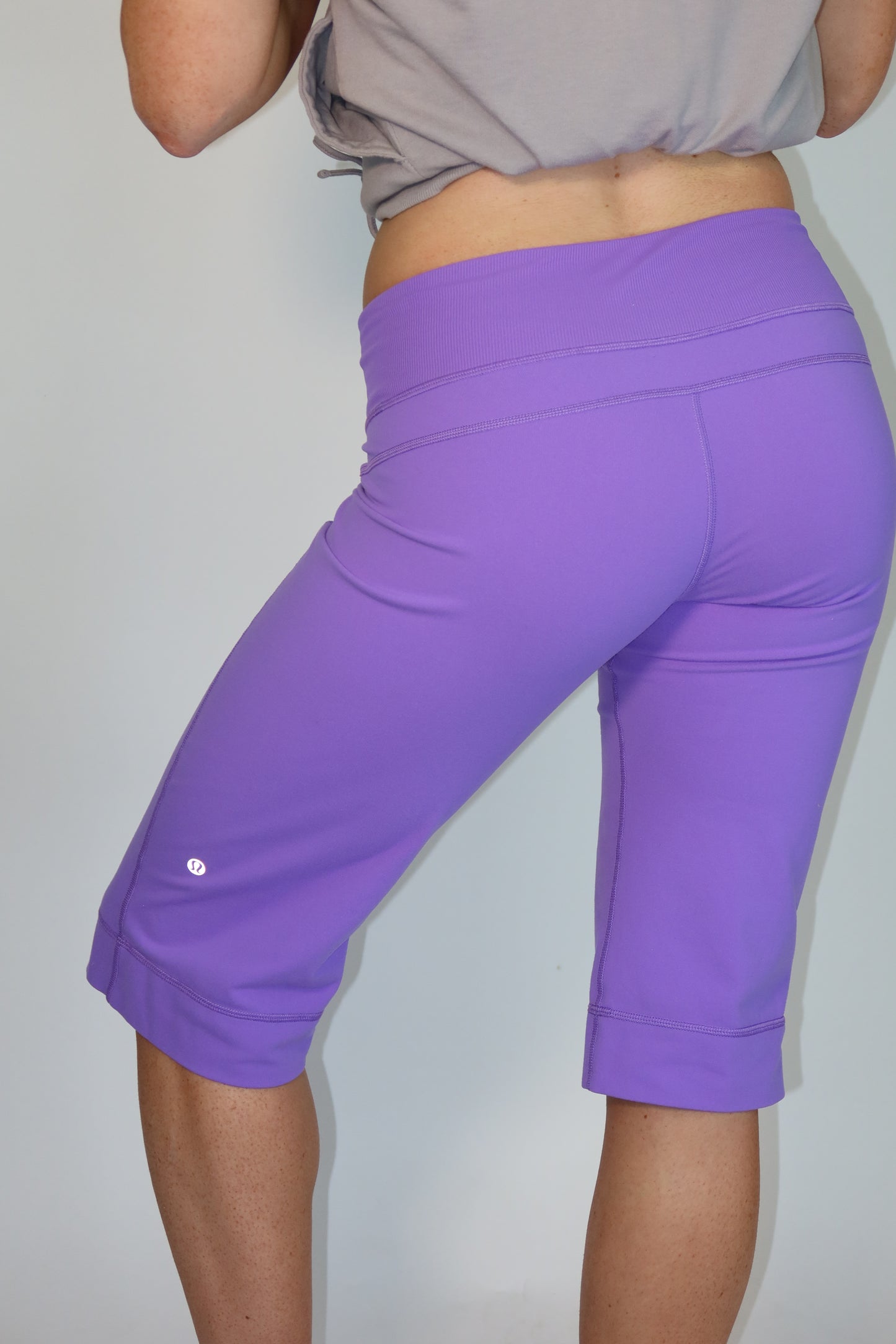 lululemon purple capris