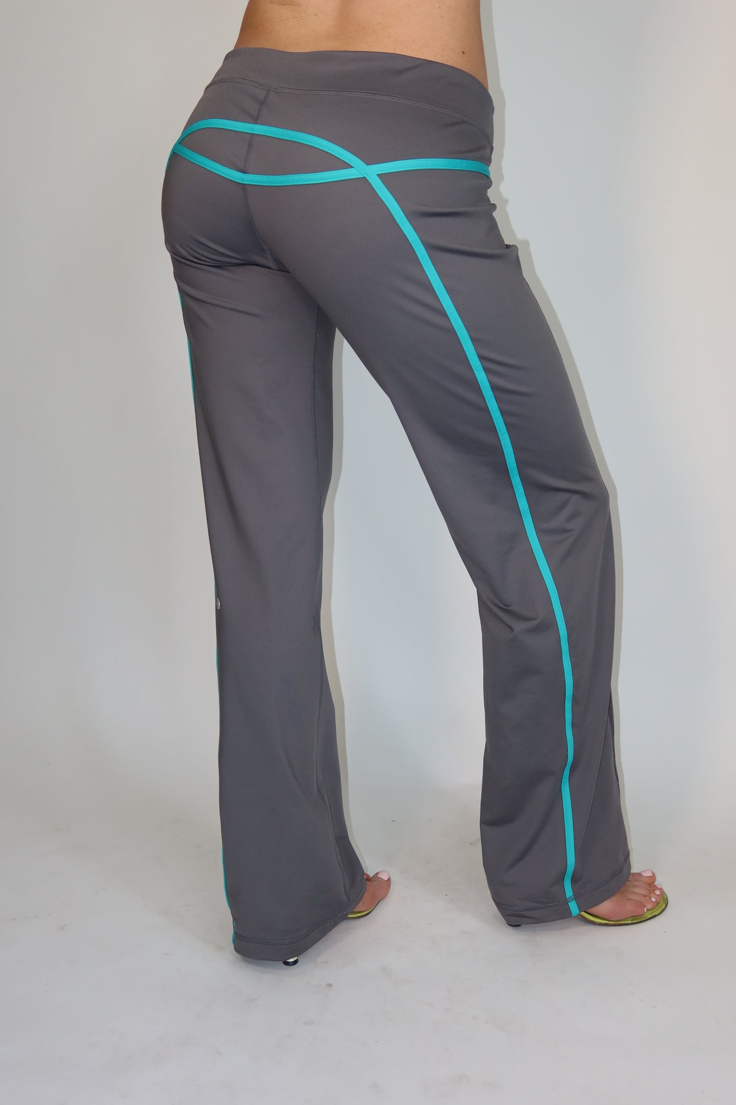 lululemon grey and blue pant