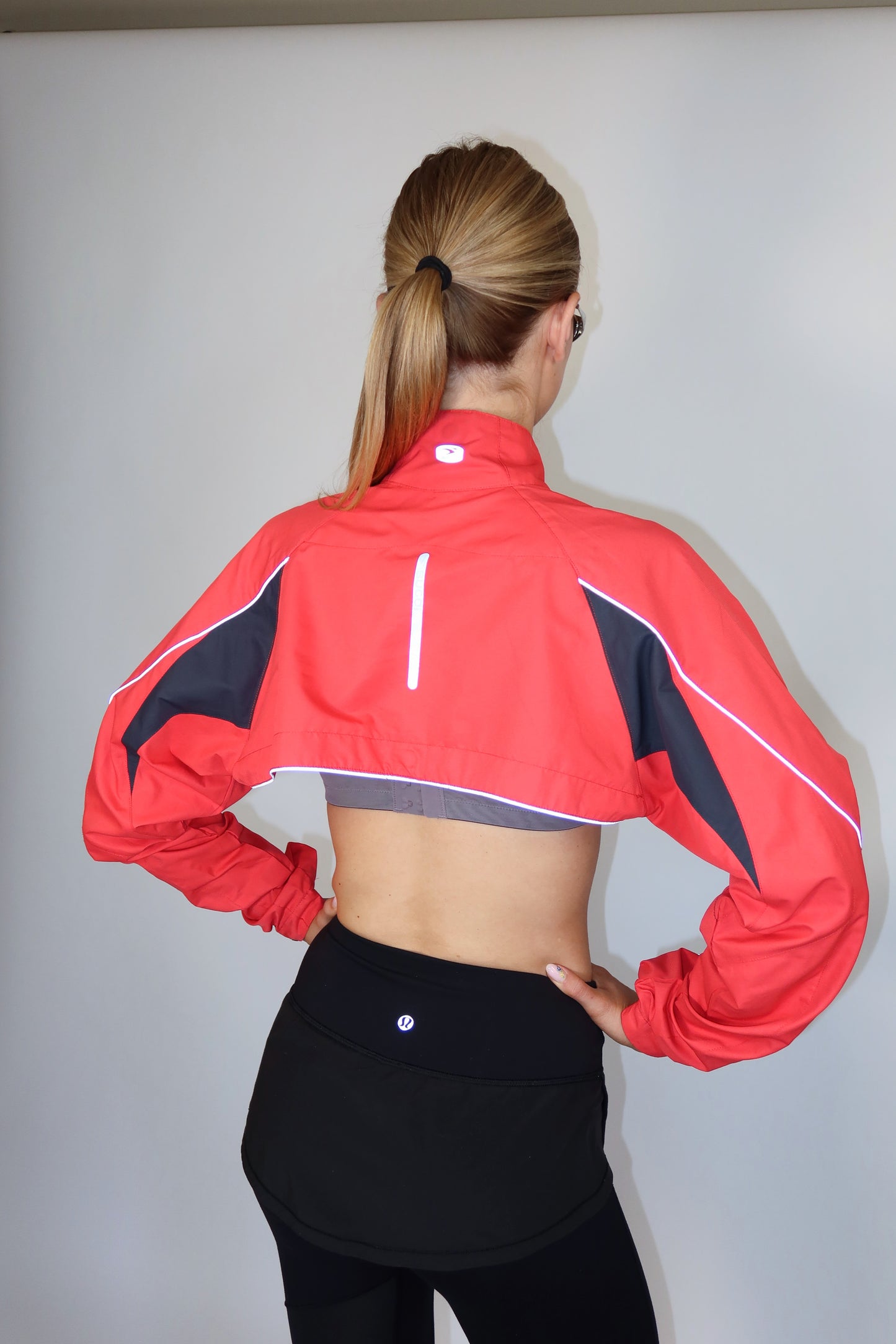 sugoi cropped jacket