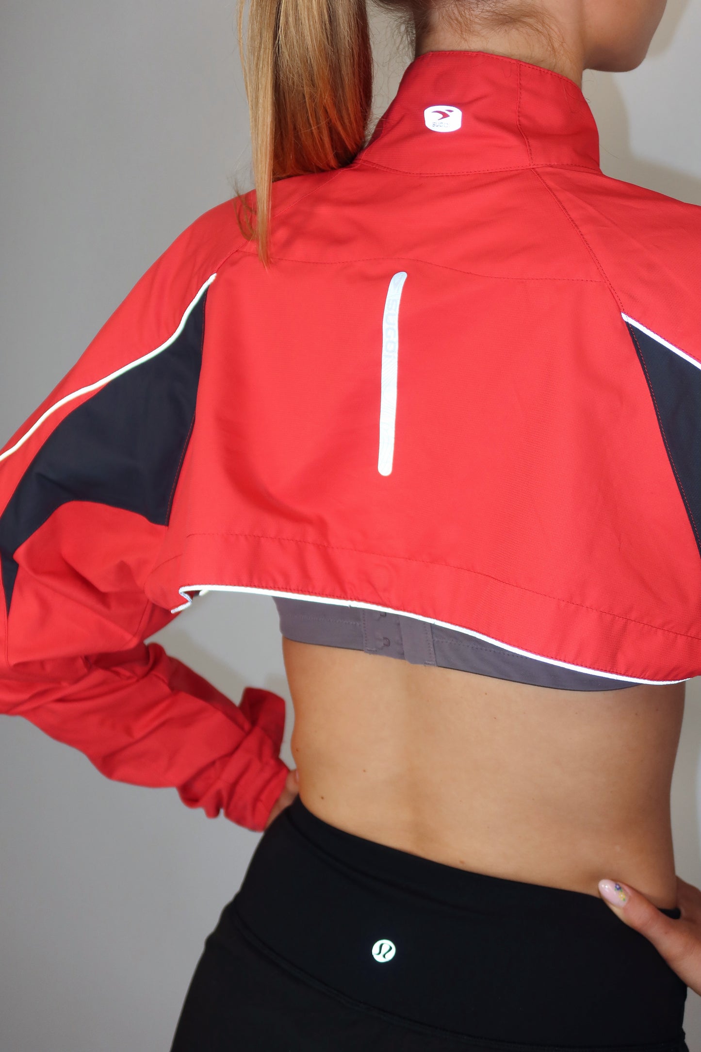 sugoi cropped jacket