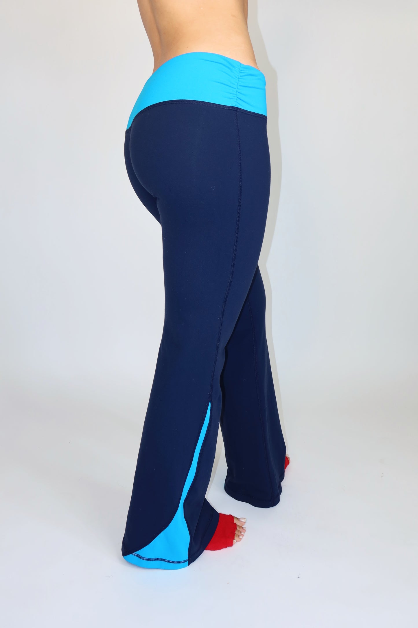 lululemon blue flare leggings