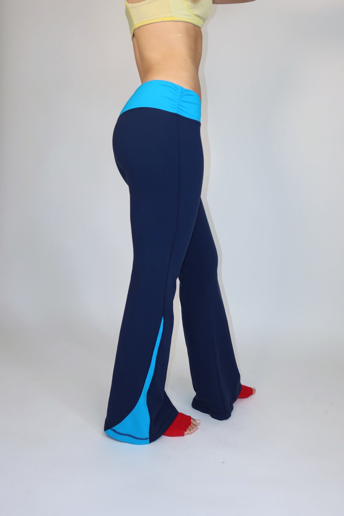 lululemon blue flare leggings