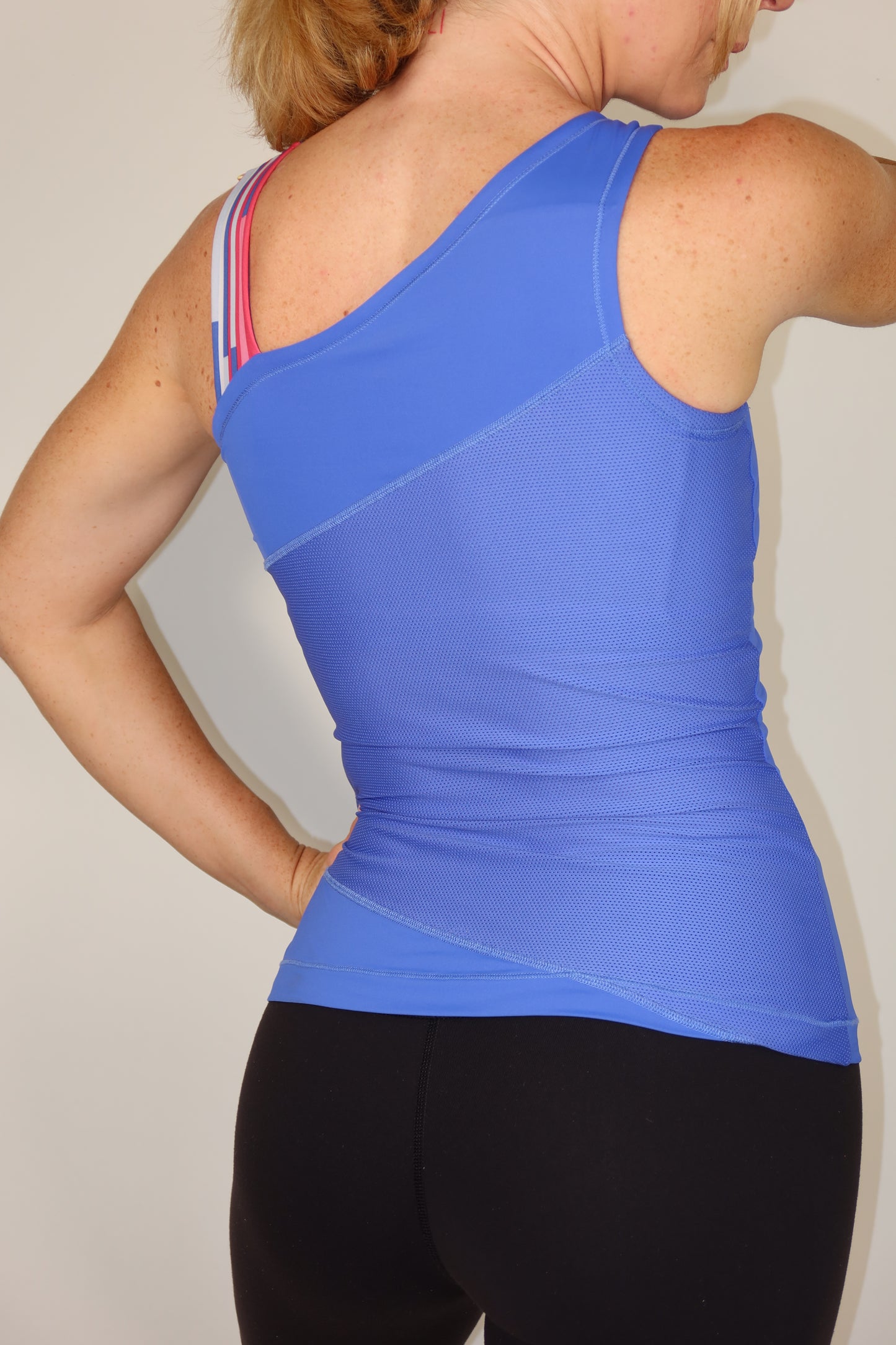 nike asymmetric top
